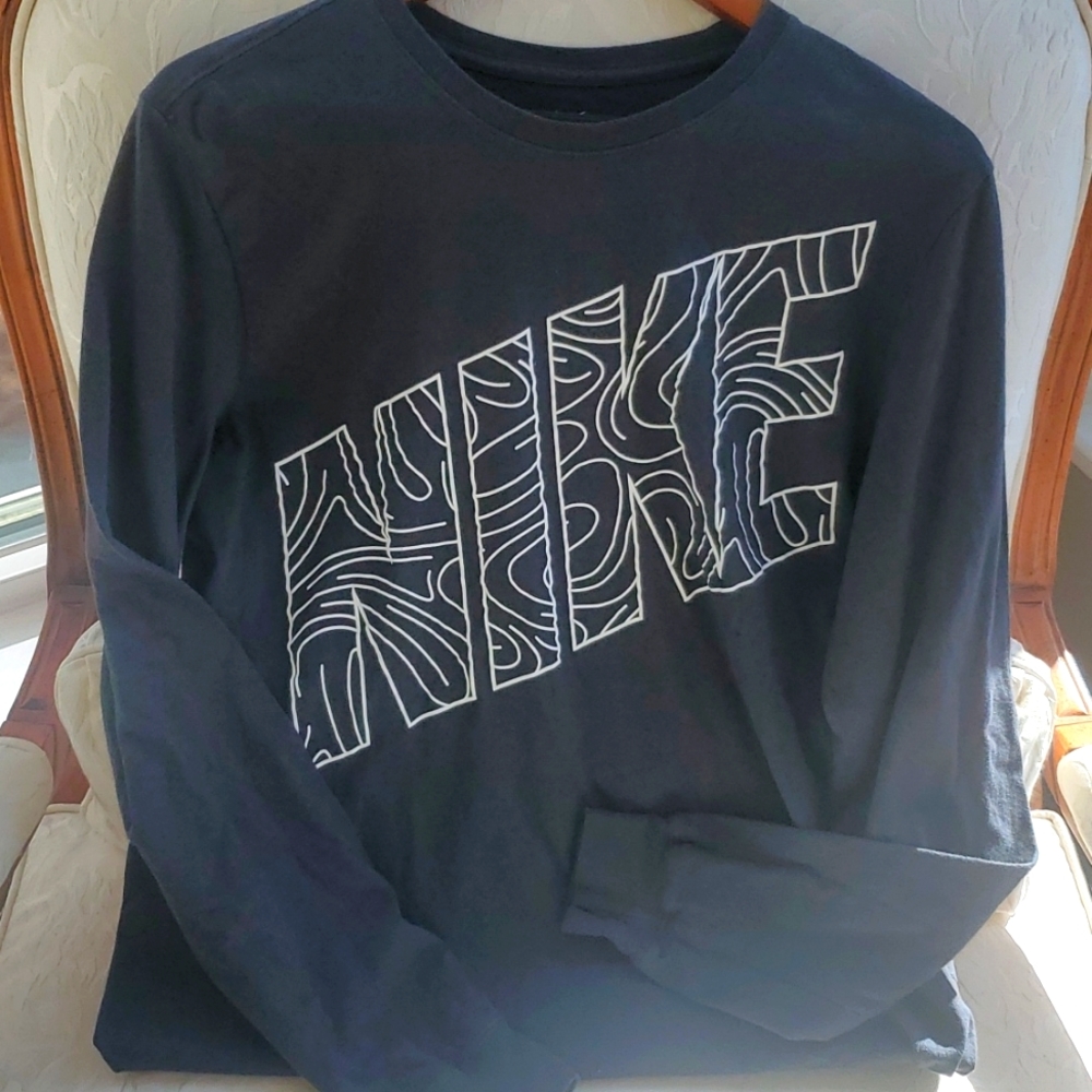 Men's Nike Long Sleeve TShirt